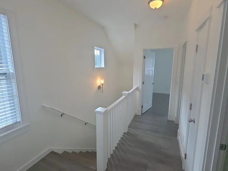 409 Juniper Dr — Photo 9