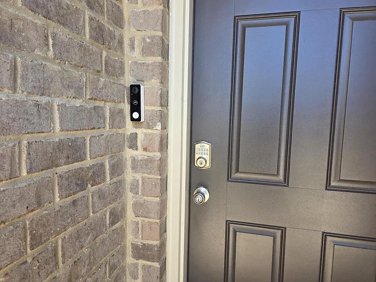 352 Castlepath Dr SW — Photo 32