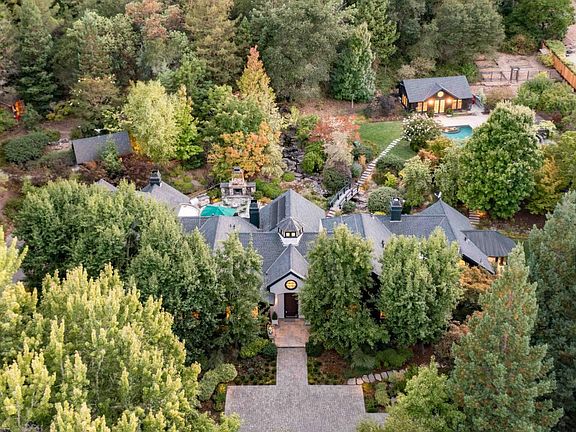 2nd image of 160 Phillip Rd