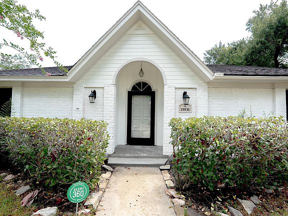 2nd image of 15931 Boulder Oaks Dr