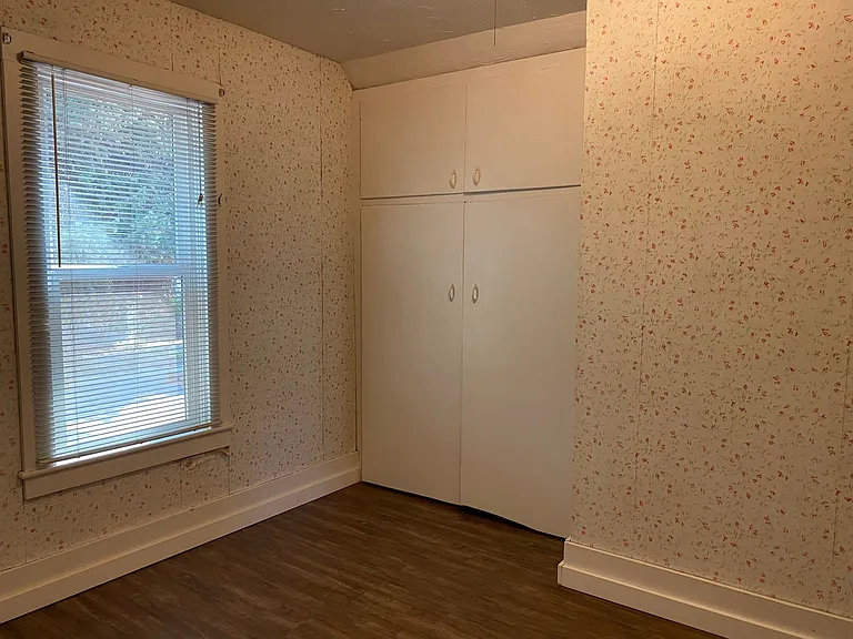 207 S Sprague St — Photo 10