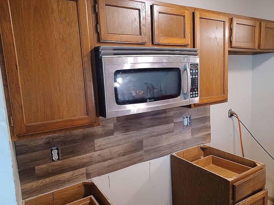 2nd image of 9395 London Tower Ct Unit 608