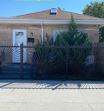 2nd image of 418 Beach 47th St #1