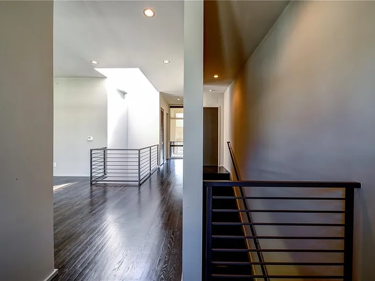 721 Longleaf Dr NE #9 — Photo 20