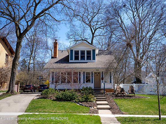 3rd image of 302 Cowley Ave