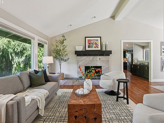 5th image of 17244 Fernwood Dr