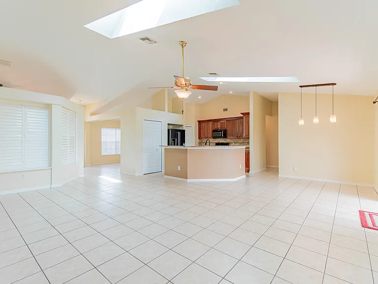 5593 NW Wesley Rd — Photo 19