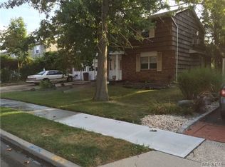 205 Greenway Rd, Long Beach, NY 11561