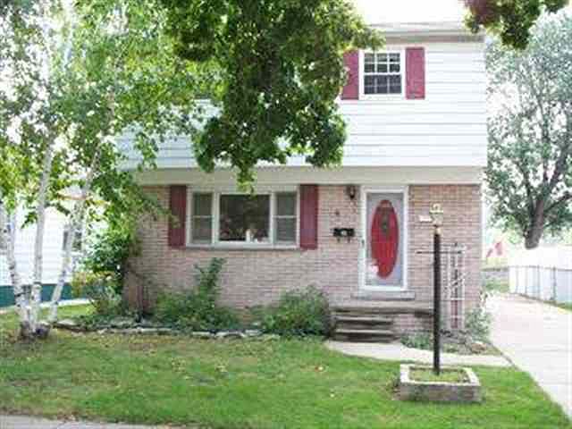 1st image of 3047 Charles Ave