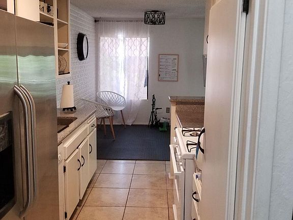 4th image of 510 N Maryland Ave Unit 202