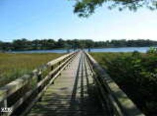 44 Ferry Ct, Stratford, CT 06615
