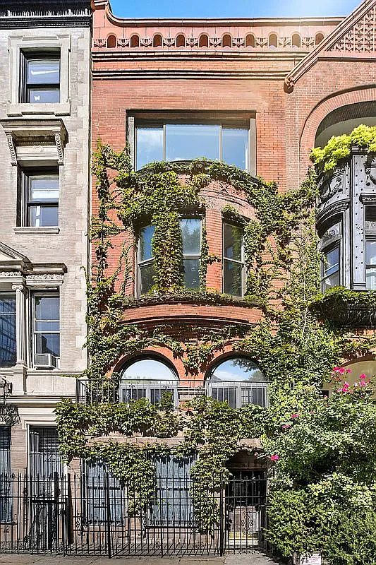 255 W 70th St photo 1