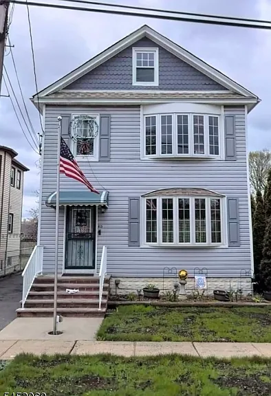815 Seymour Ave — Photo 1