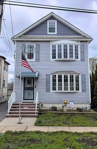 815 Seymour Ave