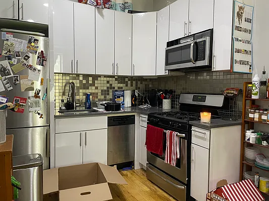 Rented by Compass | media 22