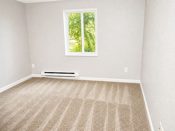 5th image of 427 Park Manor Pl