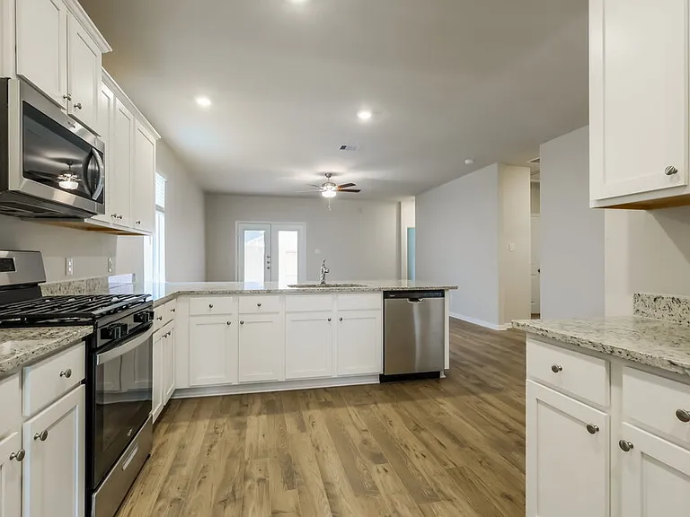16459 Honeysuckle Hill Dr — Photo 7