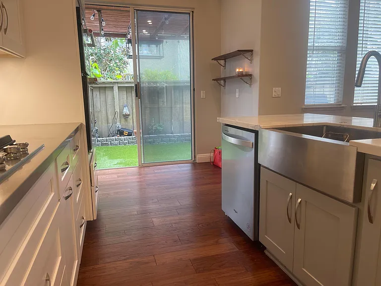 11779 Miro Cir — Photo 25