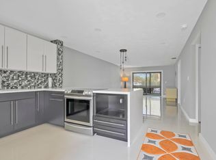 200 Berkley Rd APT 106, Hollywood, FL 33024