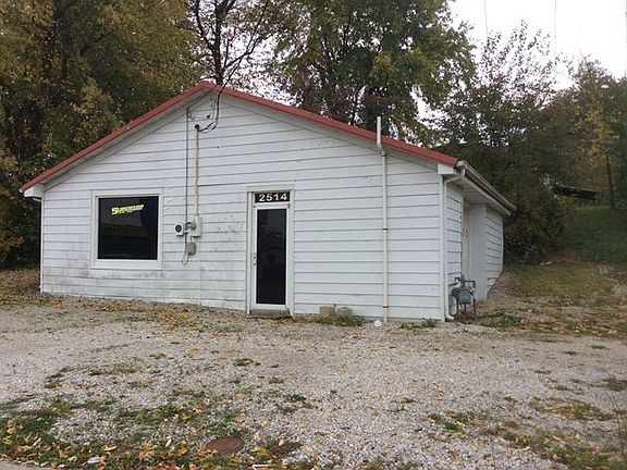 3rd image of 2510 W Parrish Ave