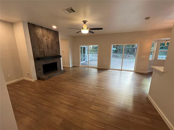 4th image of 3027 Sunridge Dr