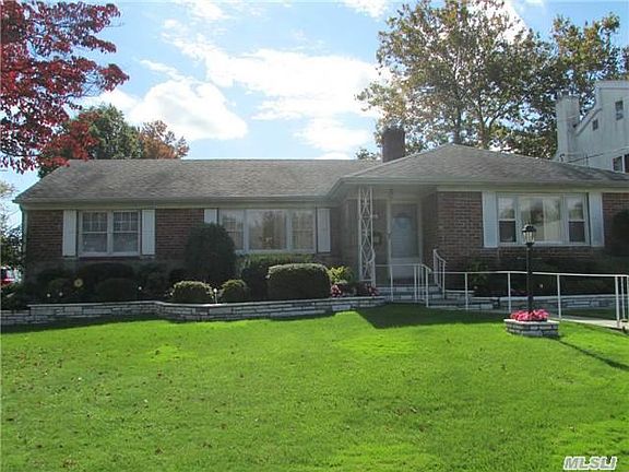 3rd image of 88 Dogwood Ln