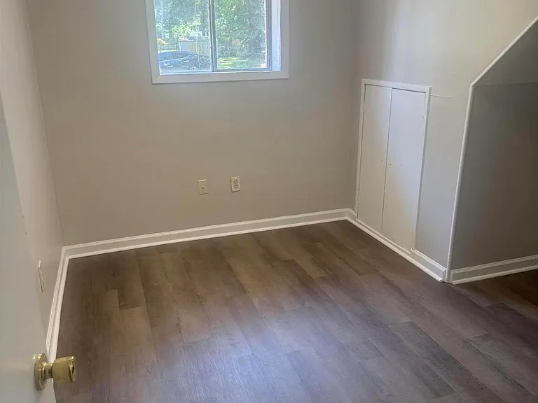 2416 Hanover Dr NW — Photo 7
