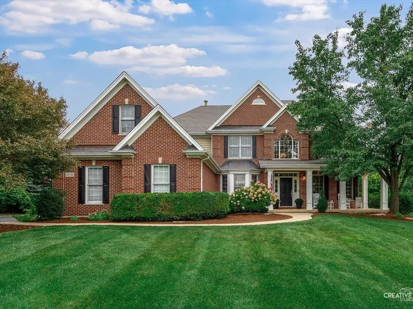 3N732 James Fenimore Cooper Ln, St Charles, IL 60175