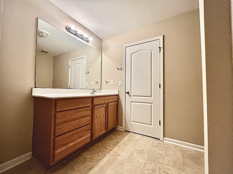 1659 Tailmore Ln — Photo 41