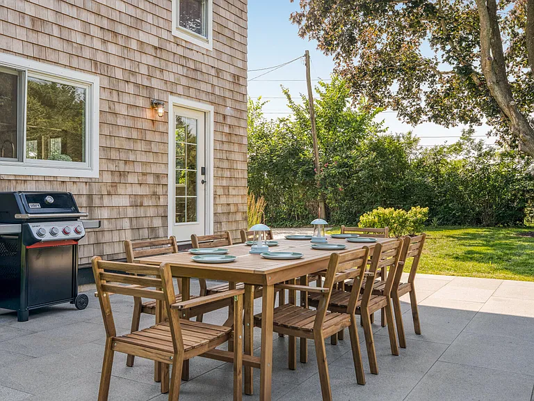 3200 Peconic Ln — Photo 3