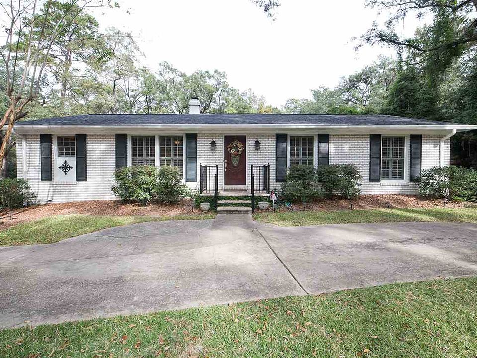 1st image of 904 Lasswade Dr