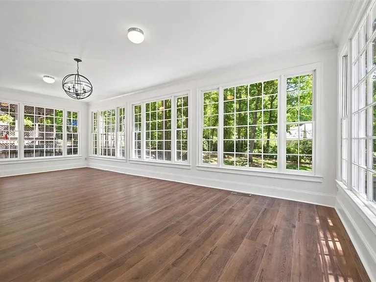 2120 Skyland Cove Ln — Photo 14
