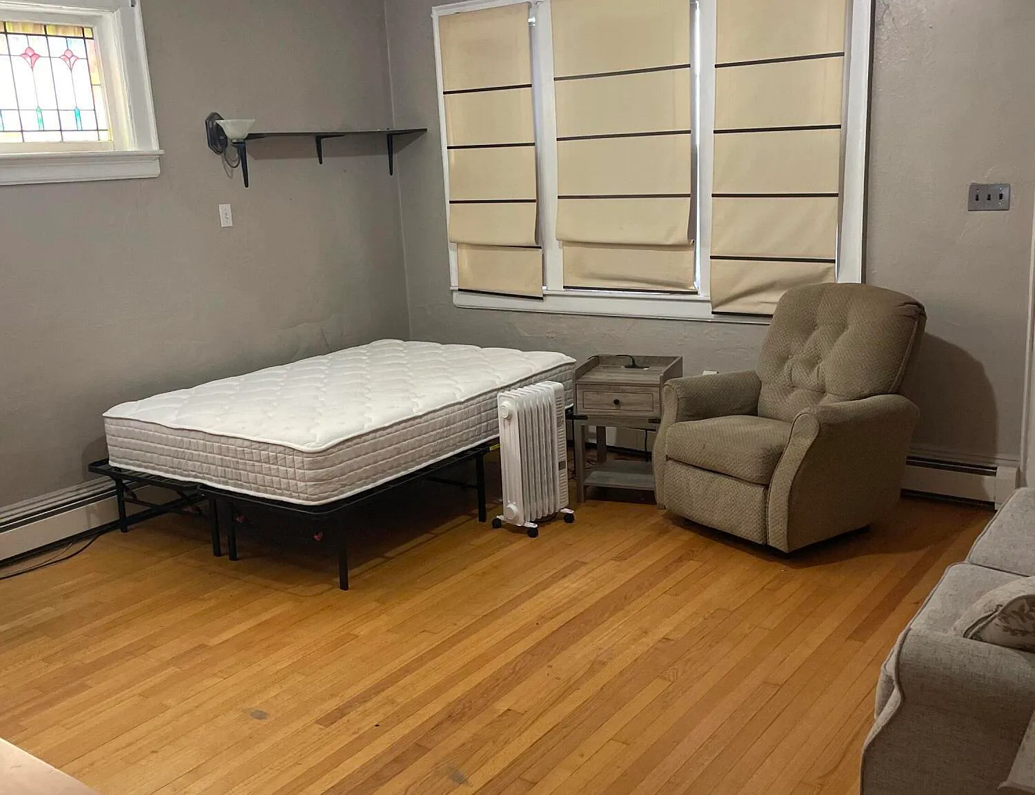 1 bed, 1.0 bath, 750 sqft, $1,000 — Photo 4