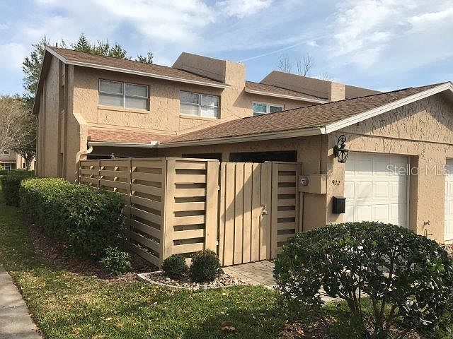1st image of 922 Park Lake Cir #37