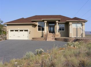 103 Crest Dr, Chelan, WA 98816