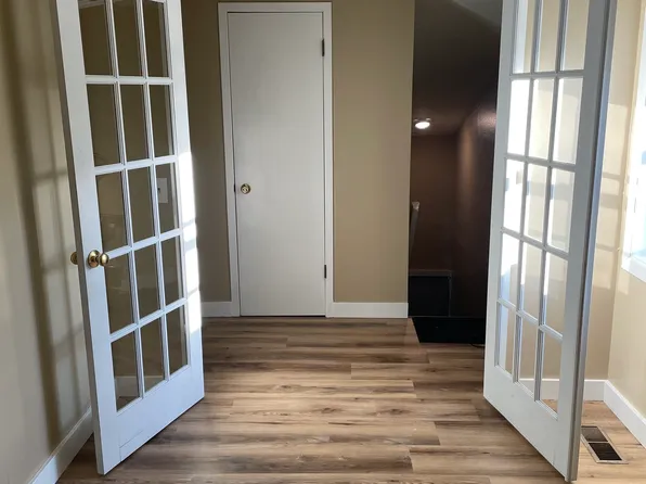 1808 W Alcott Ave #1, Fergus Falls, MN 56537