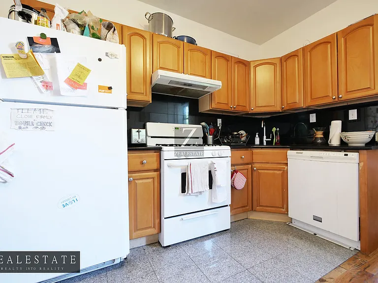 308 12th St #3R — Photo 20