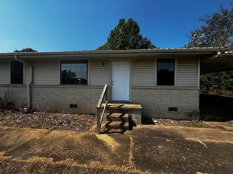 7825 Highway 22 S #C