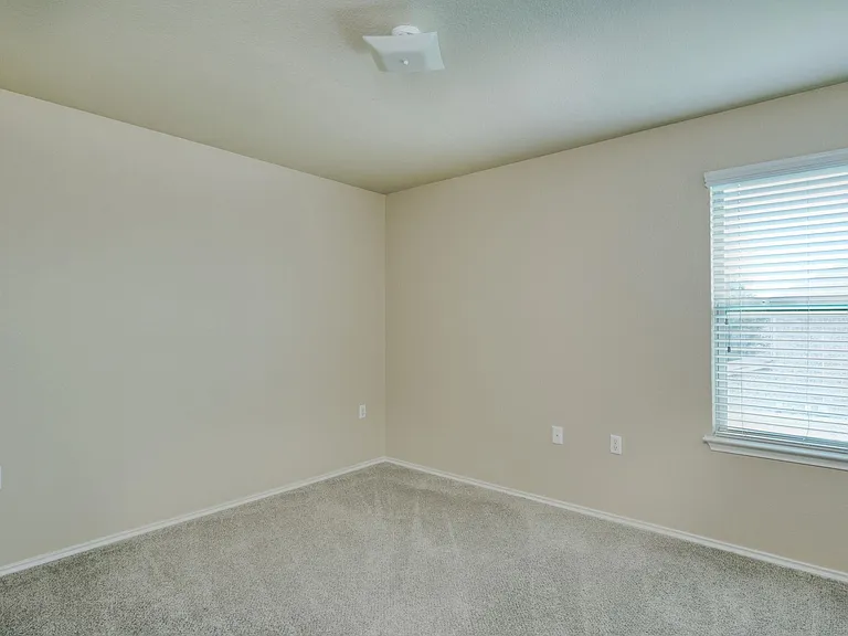 4201 Creede Dr — Photo 9
