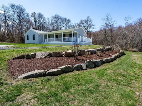 339 Cedar St, Barnstable, MA 02630