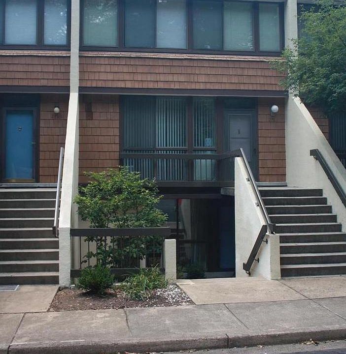 1st image of 2126 S Quincy St #1