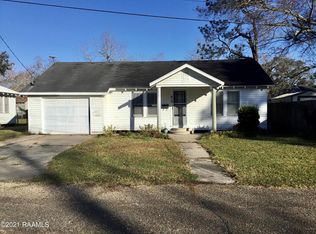 915 E Ash St, Crowley, LA 70526