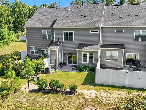 2nd image of 519 Kenton Mill Ct