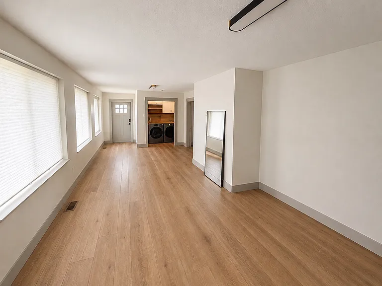 1124 Live Oak Cir — Photo 25