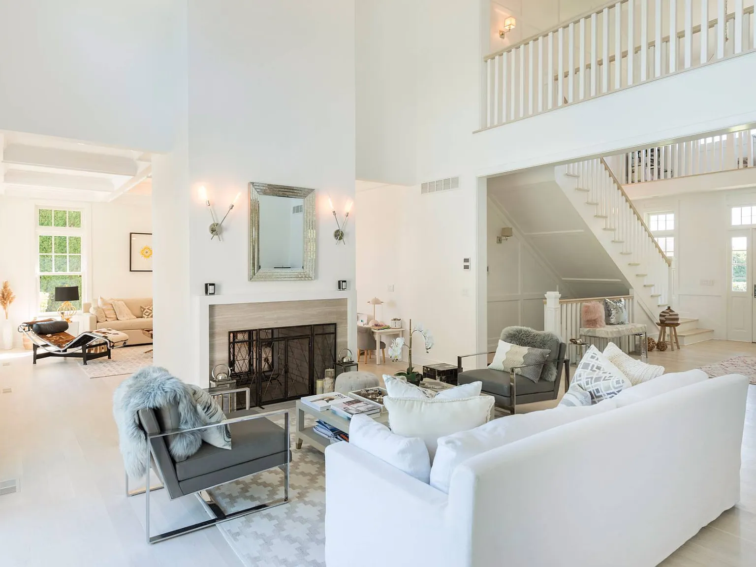 Spectacular Traditional With Access To Mecox Bay — Photo 4