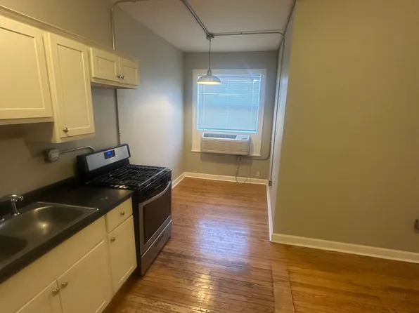 5948 Park Pl #206, Hammond, IN 46320