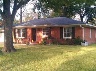 2015 E Belclaire Cir, Corsicana, TX 75110