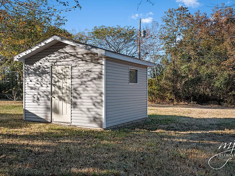 93 Cochran Dr — Photo 9