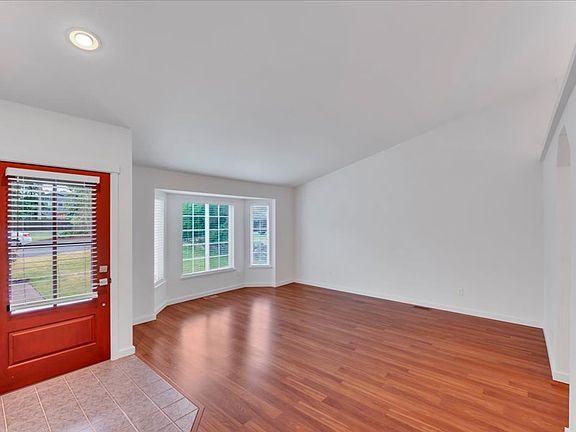 3rd image of 22734 SE 264th Pl