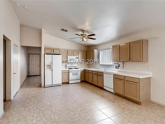 4th image of 3277 Fossil Springs St